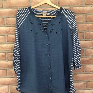 Vintage America women’s XL blue/white top